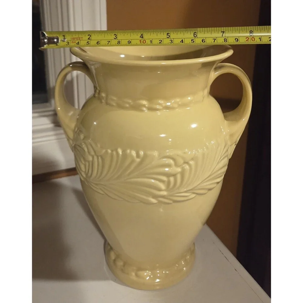 Abingdon Pottery #486 Yellow Acanthus Leaf Double Handle‎ Urn Vase 10